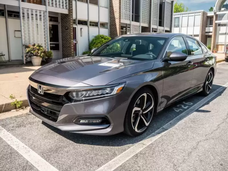 مستعملة Honda Accord للبيع في الدوحة #5964 - 1  صورة 